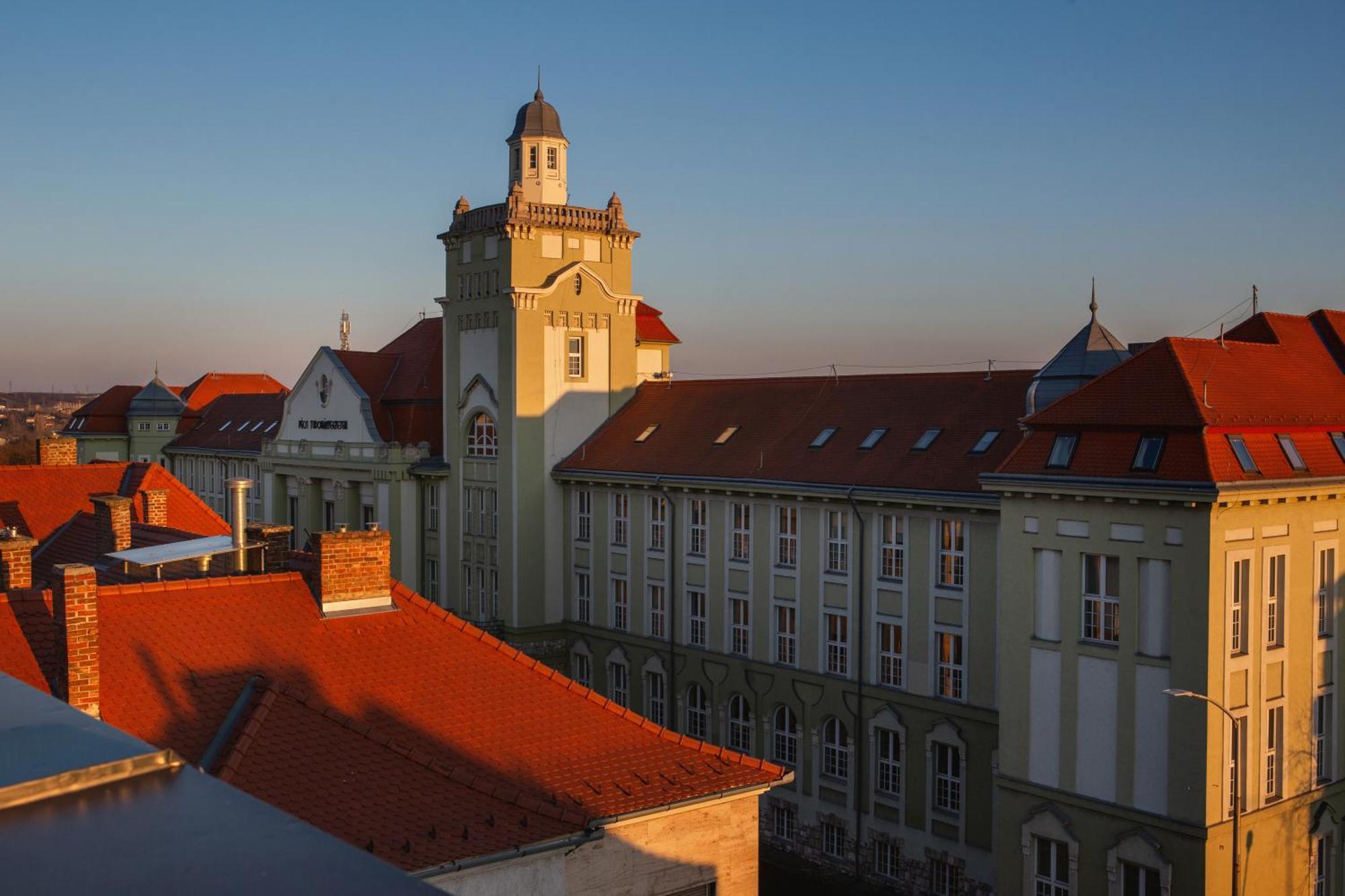R73 Residences Pécs Zewnętrze zdjęcie