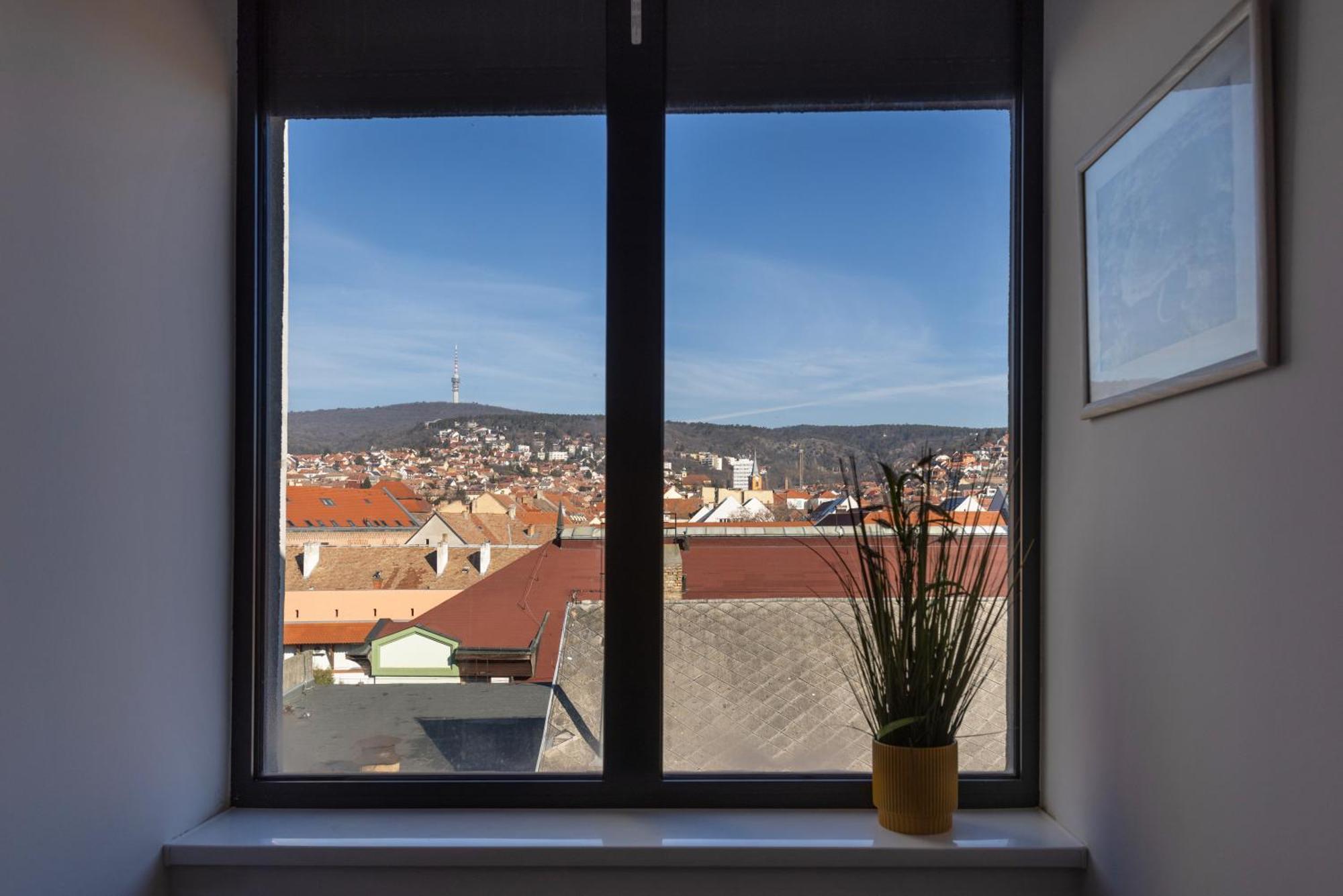 R73 Residences Pécs Zewnętrze zdjęcie